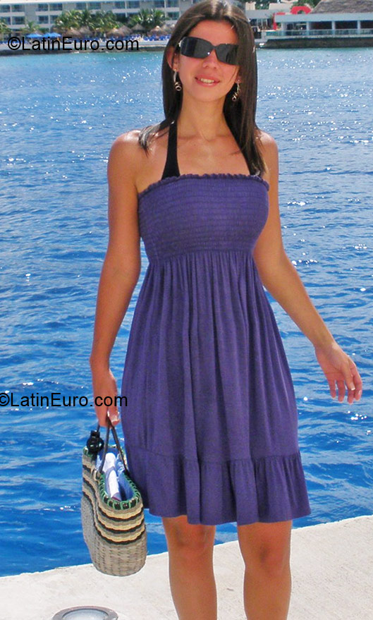 Date this gorgeous Peru girl Daniella from Lima PE1078