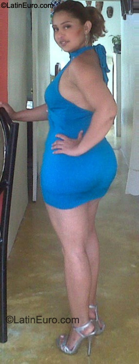 Date this beautiful Dominican Republic girl Denny from Santiago DO20122