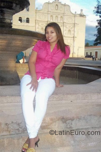 Date this passionate Honduras girl Maria from Comayagua HN1765