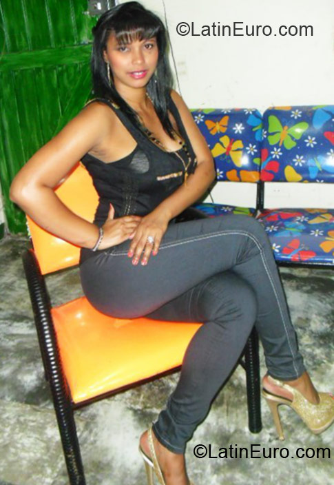 Date this cute Colombia girl Judith from Medellin CO18380