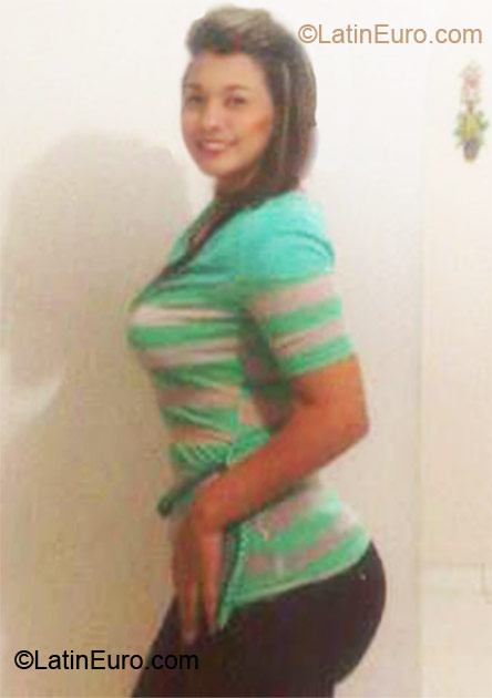 Date this exotic Colombia girl Maleja26 from Barranquilla CO10107