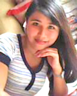 Date this charming Philippines girl Cherry from Manila PH474