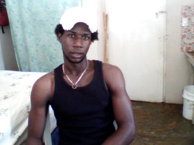 Date this beautiful Dominican Republic man Frank from Santo Domingo DO11715
