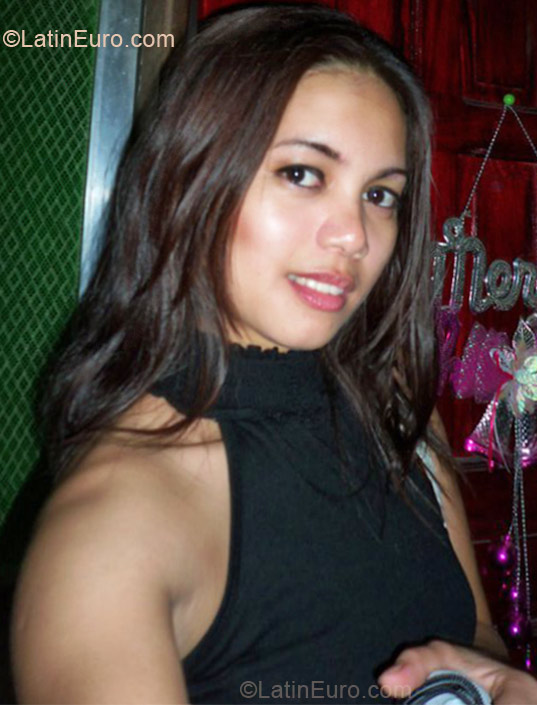 Date this fun Philippines girl Gladetz from Laoag City PH481