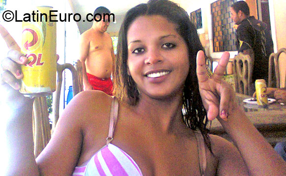 Date this lovely Brazil girl Paula Maria from Rio Largo BR7095