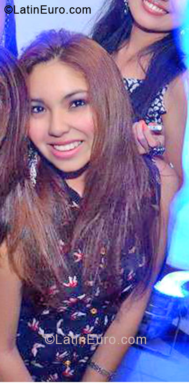 Date this nice looking Peru girl Alejandra Otoya from Trujillo PE775