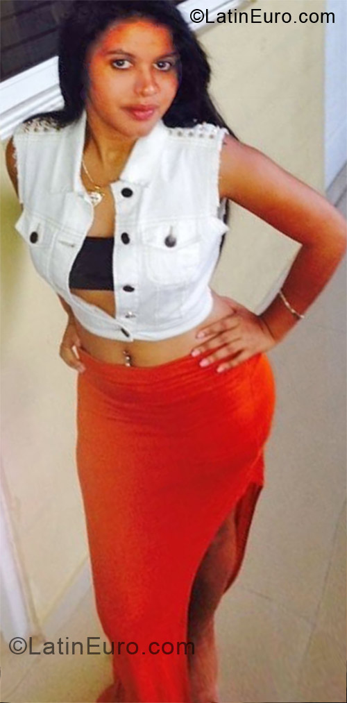 Date this passionate Dominican Republic girl Eyude from Santiago DO12623