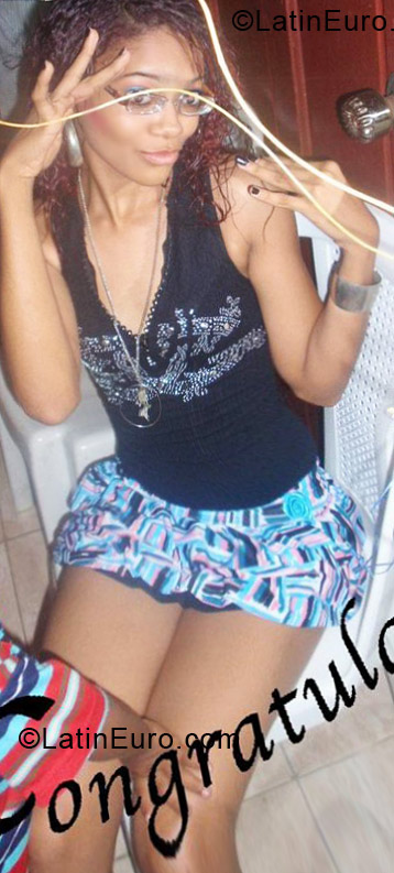 Date this good-looking Dominican Republic girl La from Santo Domingo DO12714