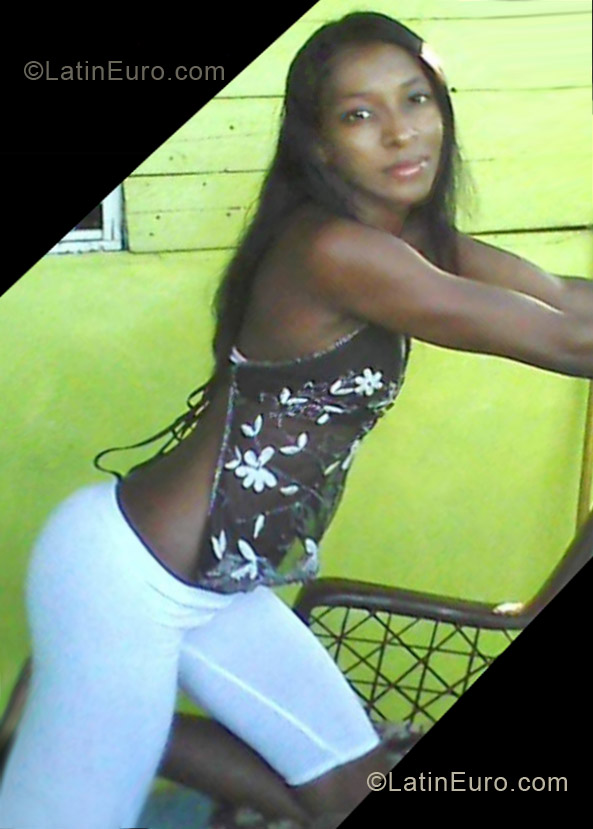 Date this sultry Dominican Republic girl Alkalis from Puerto Plata DO12750