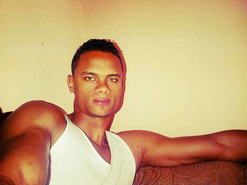 Date this foxy Dominican Republic man Arismel from Santo Domingo DO12832