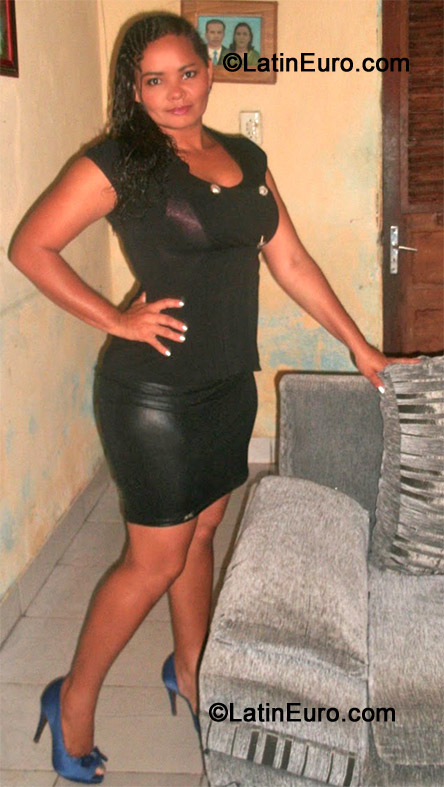 Date this young Brazil girl Eliniuza from Natal BR7205