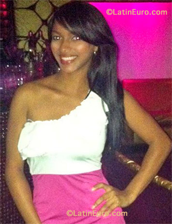 Date this delightful Dominican Republic girl Yesicakathy from Santo Domingo DO18140