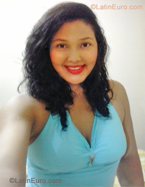 Date this voluptuous Colombia girl Andrea julieth from Barrancabermeja CO11641