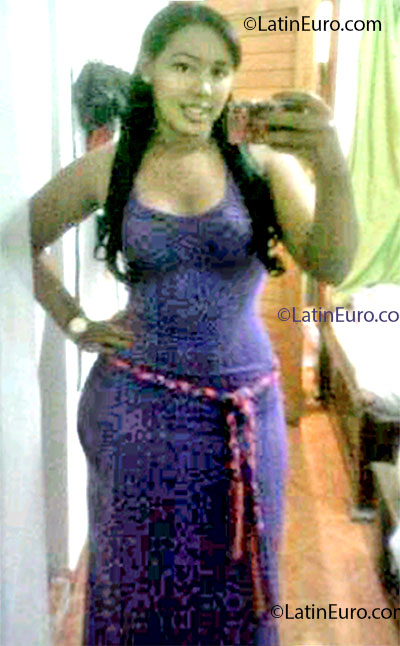 Date this delightful Colombia girl Jessica Sanchez from Cali CO14802