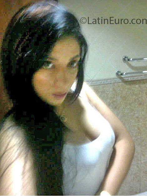 Date this hot Dominican Republic girl Nathaly from Santiago DO13935