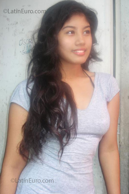 Date this young Philippines girl Sairene from Bulacan PH537
