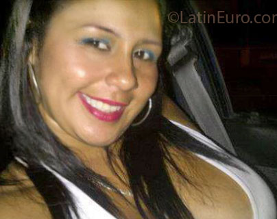 Date this passionate Colombia girl Yenny lorena from Cali CO11965