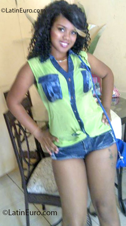 Date this sensual Jamaica girl Tracey from Montego Bay JM956
