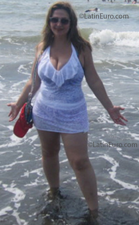 Date this charming Colombia girl Lucidey from Tulua CO12033