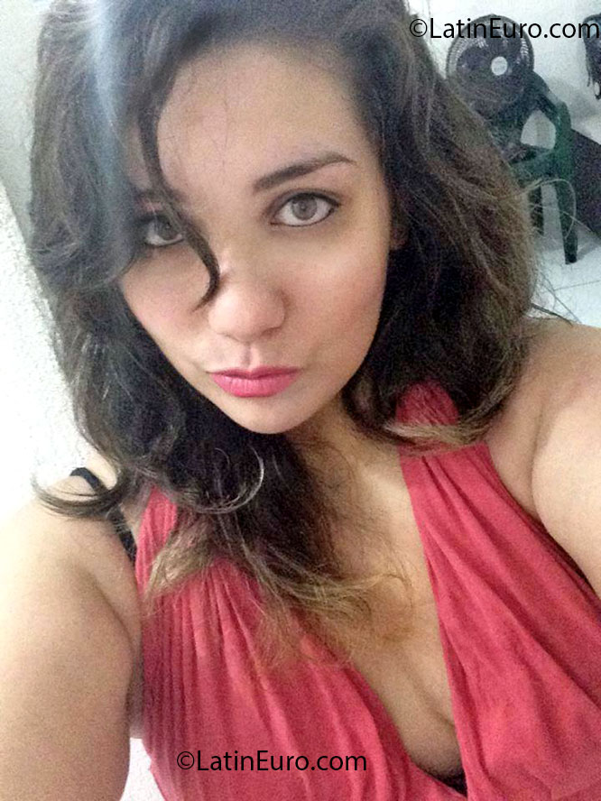 Date this hot Brazil girl Natalia from Sao Paulo BR7472