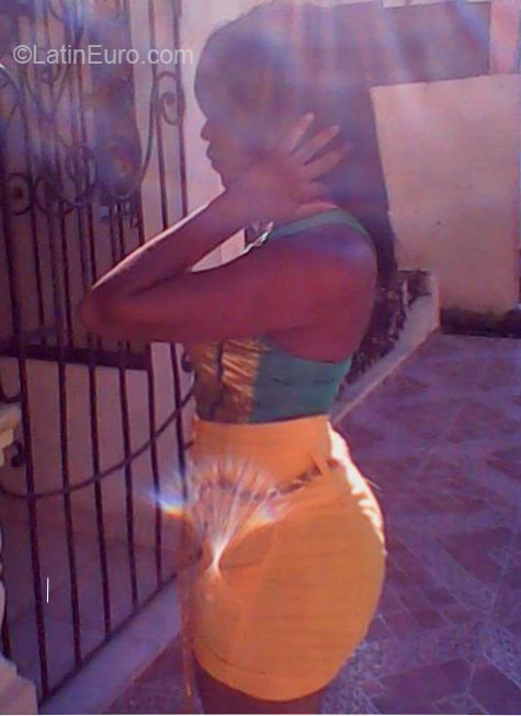 Date this passionate Dominican Republic girl Narcisa from Higuey DO14695