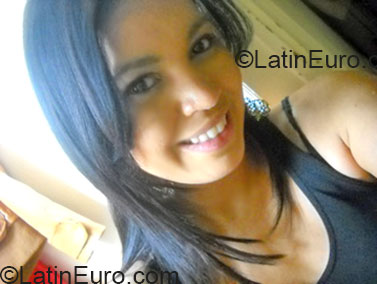 Date this beautiful Brazil girl Shithara11 from Salvador BR7542