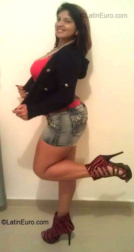 Date this lovely Dominican Republic girl Jade from Santiago DO14858
