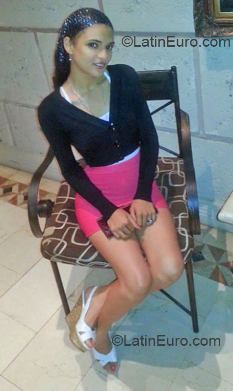 Date this young Dominican Republic girl Ruth from Santiago DO15057