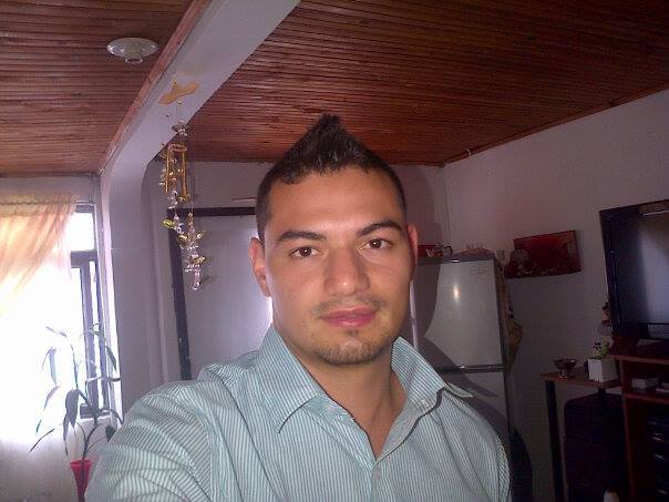 Date this good-looking Colombia man Mario andres si from Pereira CO12635