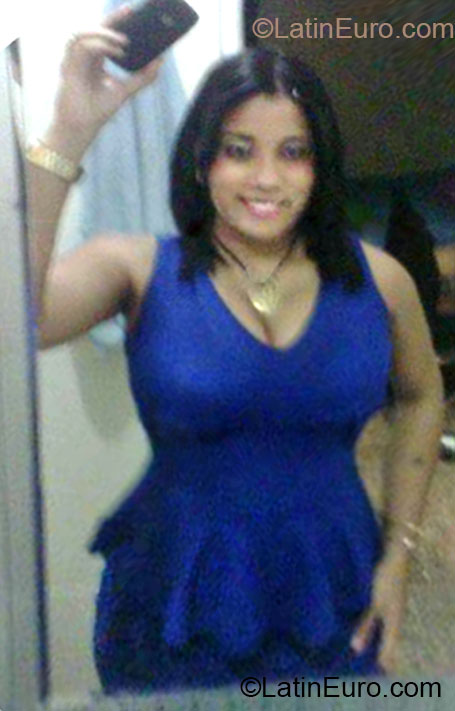 Date this delightful Dominican Republic girl LEYDY from Santo Domingo DO15292