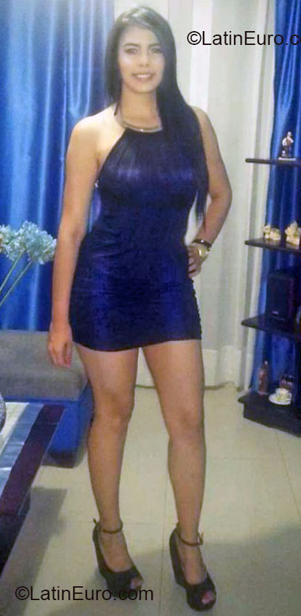 Date this charming Colombia girl Diana P from Bogota CO12698
