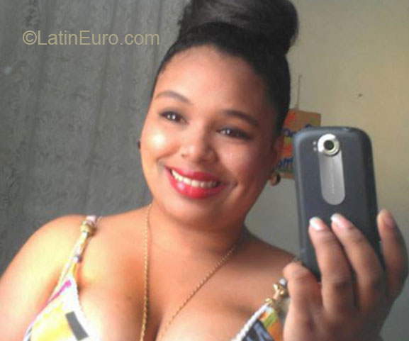 Date this hot Dominican Republic girl Katerin from Santiago DO15348