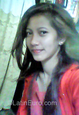 Date this georgeous Philippines girl Gemalin from Manila PH566