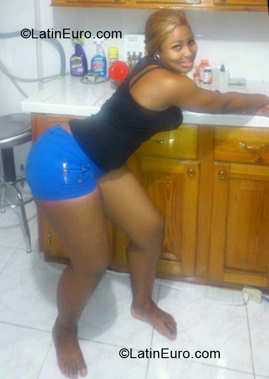Date this tall Jamaica girl Shanice from Kingston JM2108