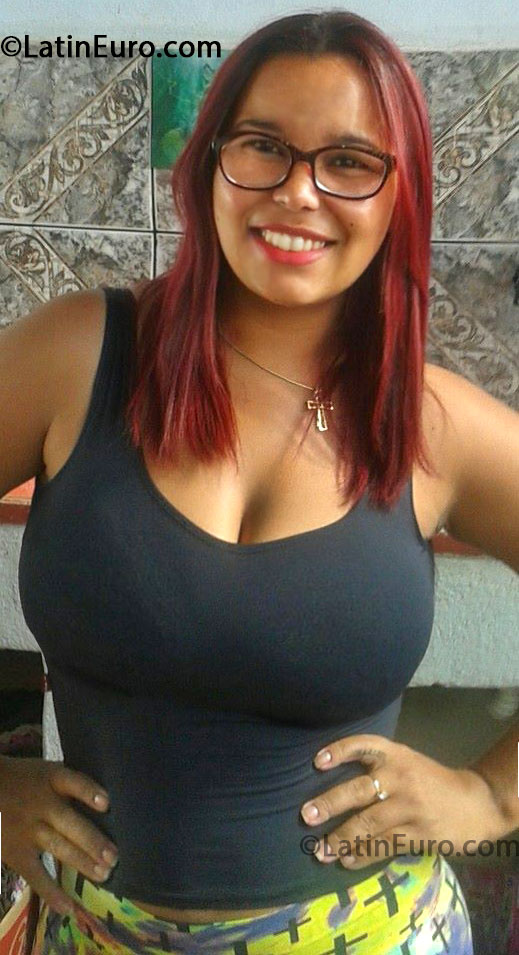 Date this beautiful Brazil girl Nazare from Goiania BR7777