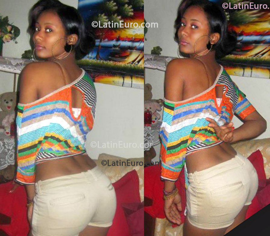 Date this stunning Dominican Republic girl Marilenny from Barahona DO16091