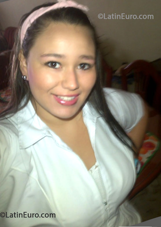 Date this tall Colombia girl Isabel from Ibague CO13255