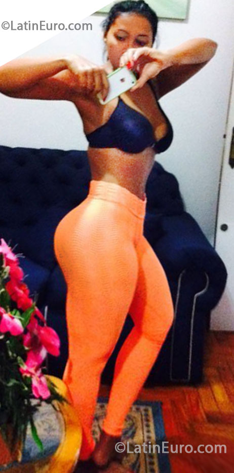 Date this hot Brazil girl Love from Sao Paulo BR7916