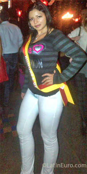 Date this good-looking Colombia girl Juliana from Bogota CO13365