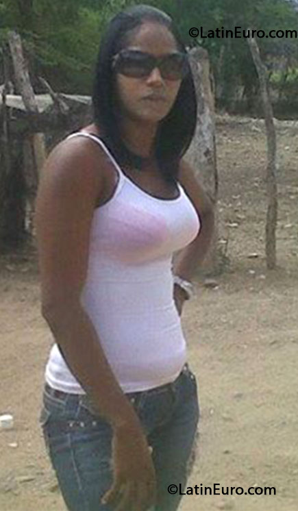 Date this tall Dominican Republic girl Leidy from Santo Domingo DO16597