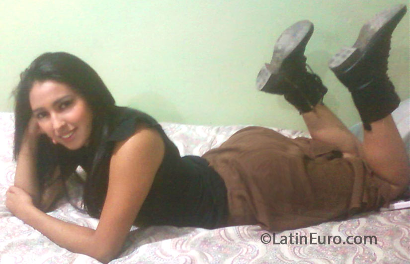 Date this georgeous Honduras girl Emy from San Pedro Sula HN866