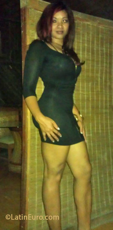 Date this sultry Dominican Republic girl Yojira from Puerto Plata DO16648