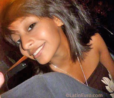 Date this good-looking Nicaragua girl Valeria from Masaya NI146