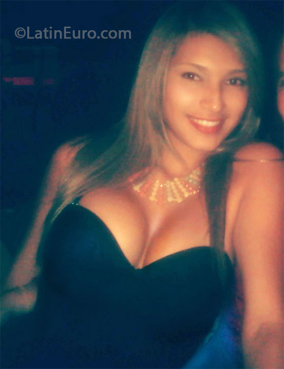 Date this beautiful Colombia girl Lorna from Barranquilla CO13641