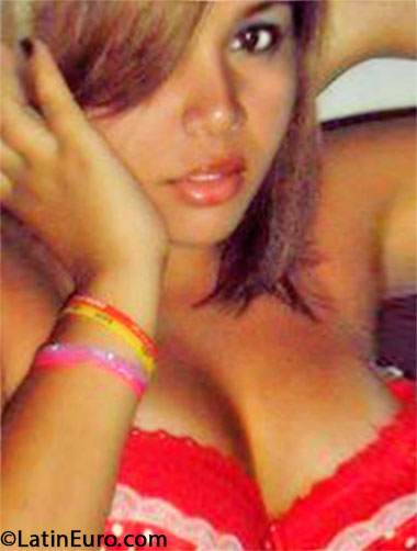 Date this sensual Brazil girl Rayane from Barra De Guaniraba BR8037