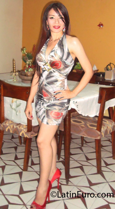 Date this cute Colombia girl Maria Angel from Cartagena CO16229
