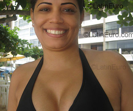 Date this beautiful Brazil girl Selma from Sao Gabriel Da Palha BR8092
