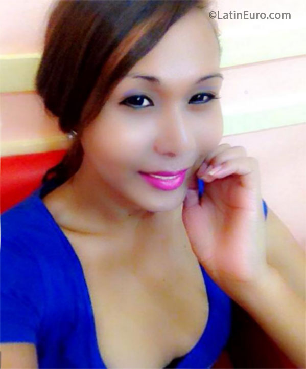 Date this foxy Philippines girl Nicepretty26 from Cebu PH580