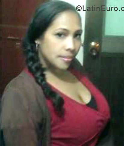 Date this funny Colombia girl Gladys from Bogota CO14192