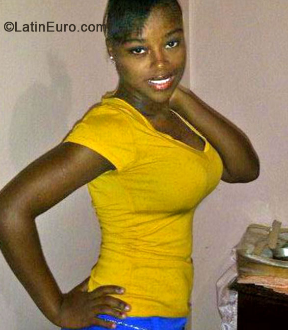 Date this passionate Jamaica girl Chris from Manchester JM1377